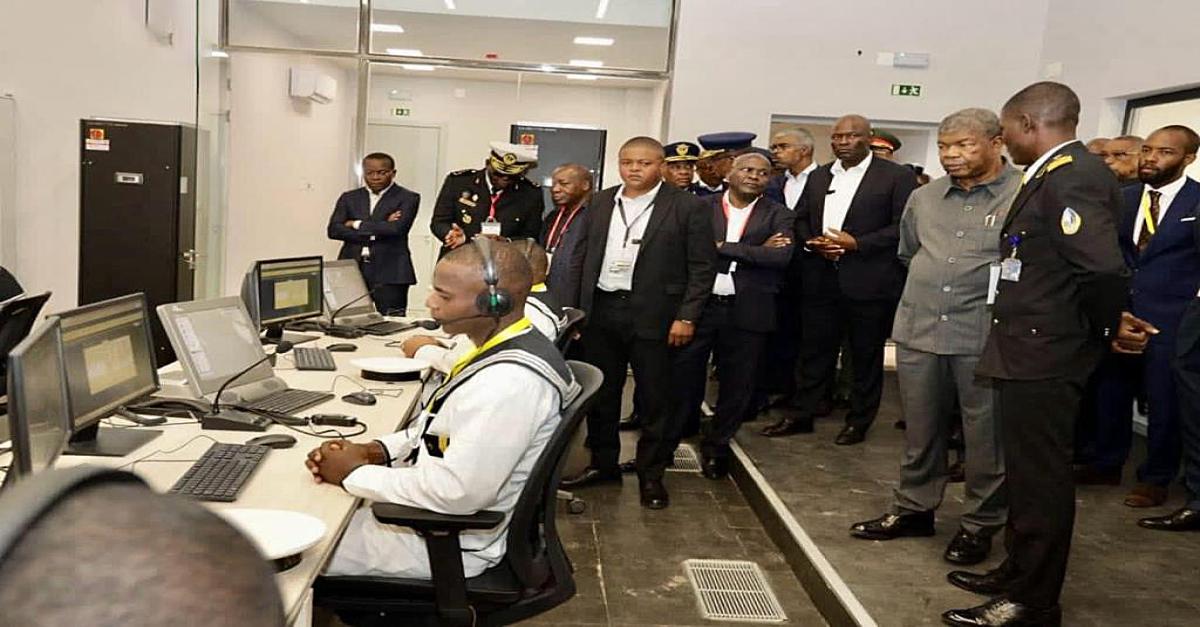 PR INAUGUROU CENTRO NACIONAL DE COORDENAÇÃO E VIGILÂNCIA MARÍTIMA 